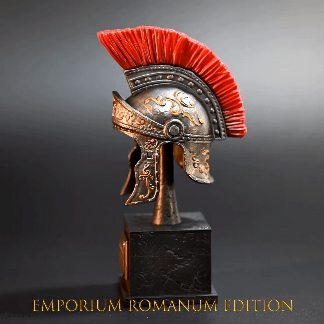 Roman Helmet Home Decoration - Emporium RomanumTribune
